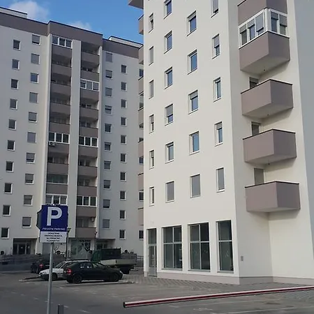 Elena * Тузла